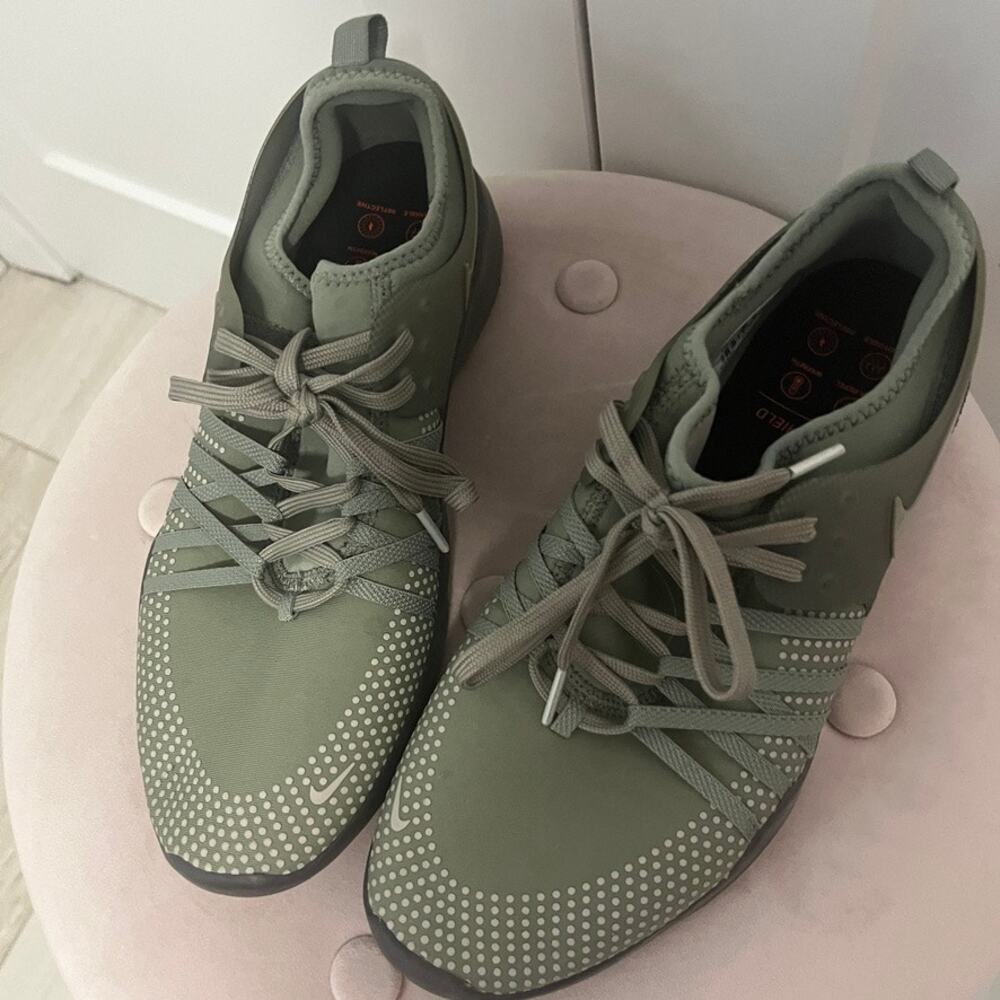 NEW Nike Free Training 7 Shield Green Sneakers Size 10 - Picture 4 of 8